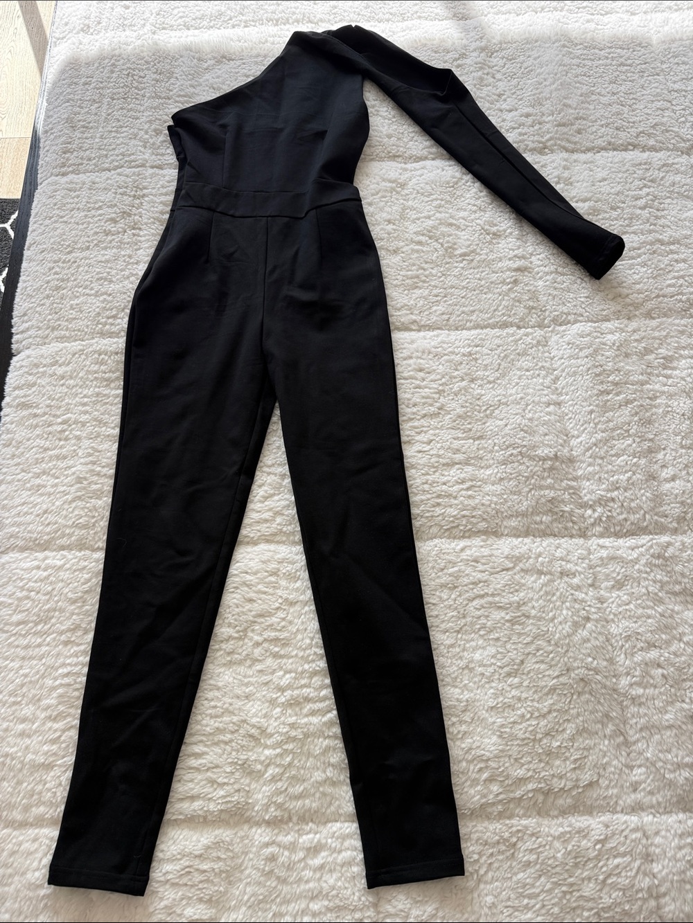 Asymmetric One-Shoulder Black Jumpsuit